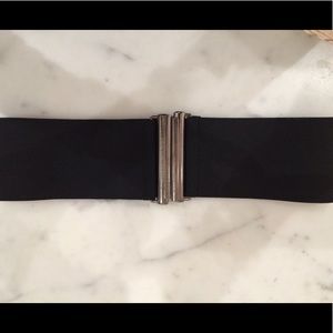 Pierre Balmain thick stretch belt fits Xs/s